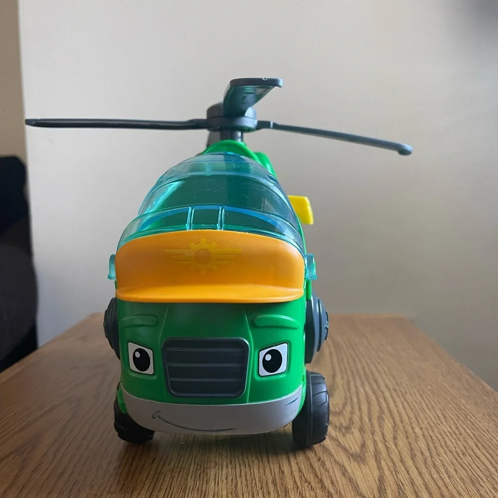 Toy - Picture 2 of 3